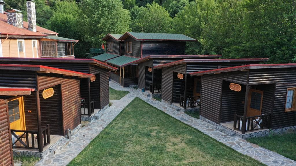 Bolu Bungalov Evleri - Abant Bahçeli Köşk