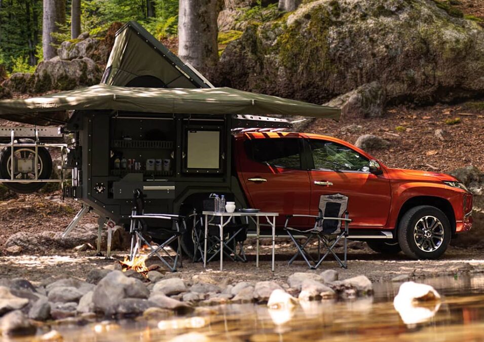 Mitsubishi Off Road Crawler Karavan