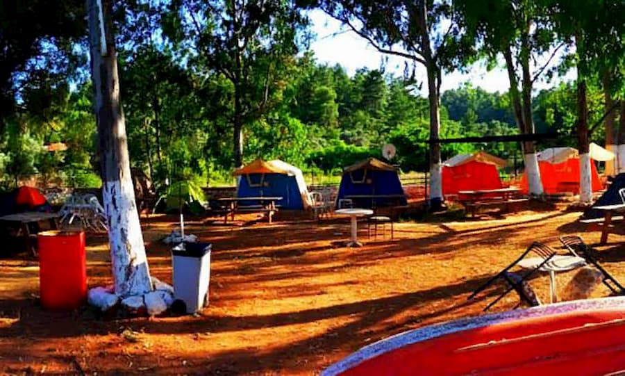 Muğla Kamp Alanları - Azmakbaşı Camping, Menteşe 