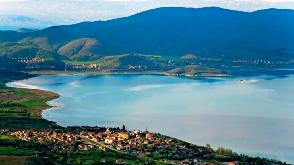 Türkiye'nin En Güzel Gölleri - Hazar G1ölü